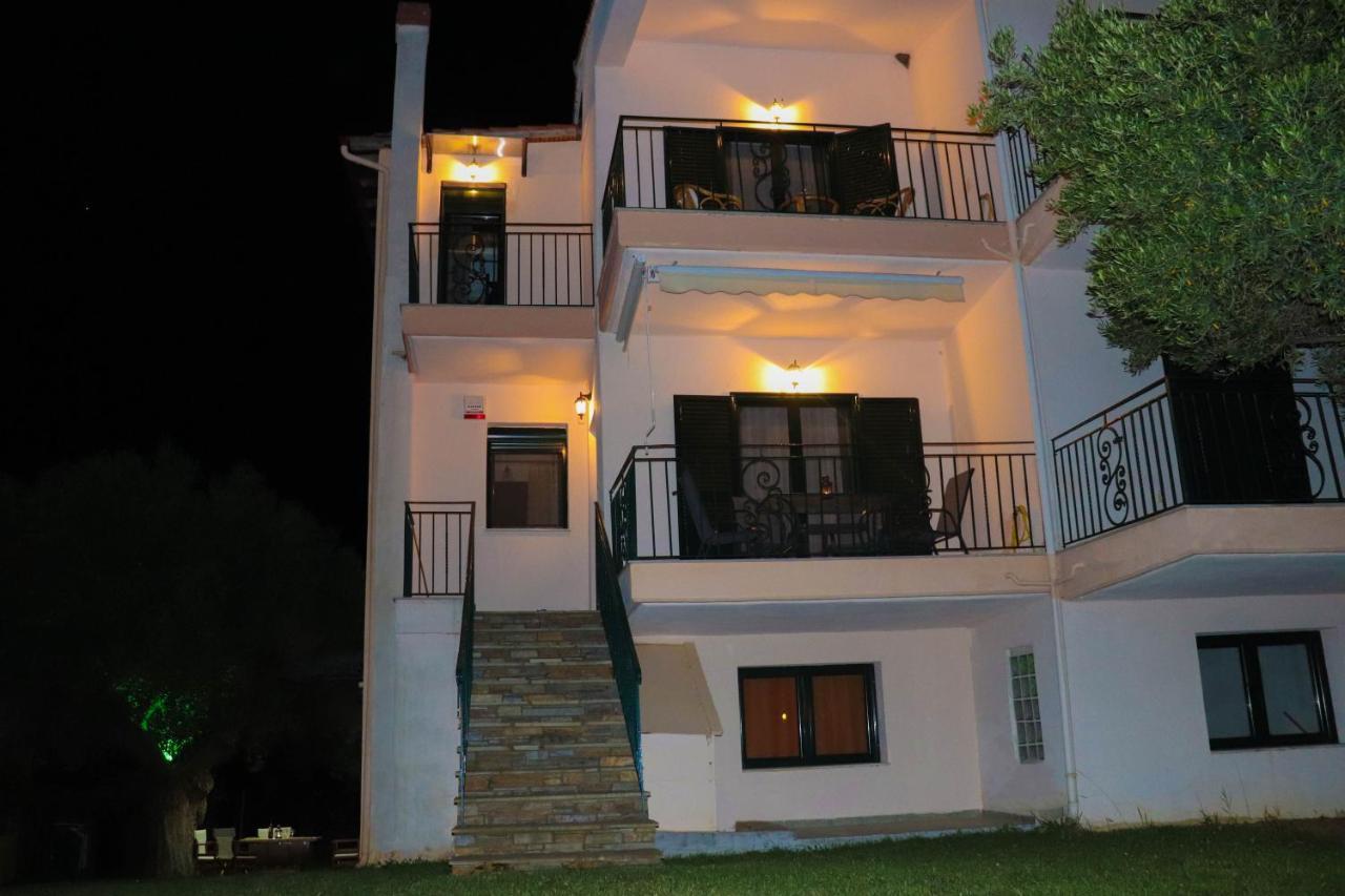 Holiday home Louvis House